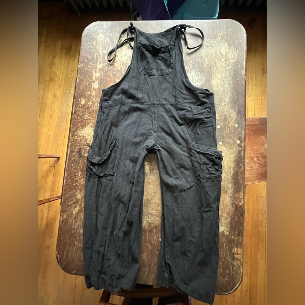 Black Linen Cropped Overalls